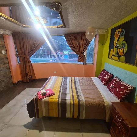 Hostal Miguel Angel Hotel Quito Room photo